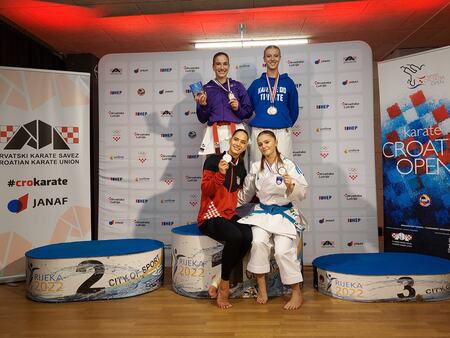 Elma Lišinović na tretjem mestu z odličnim dosežkom za Slovenijo